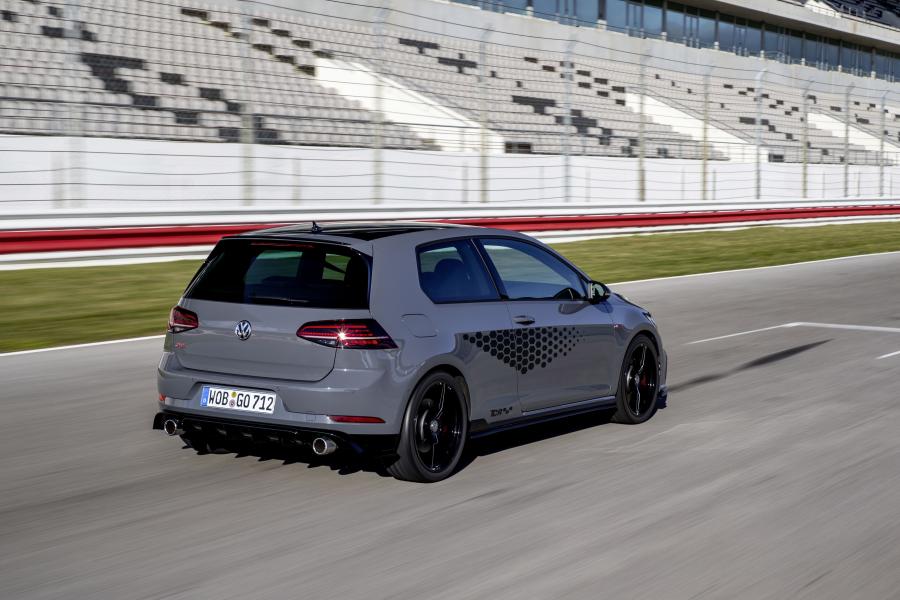  Volkswagen Golf GTI TCR 3-Door (Typ 5G) 2019 года  (WW) (фото 84 из 107)